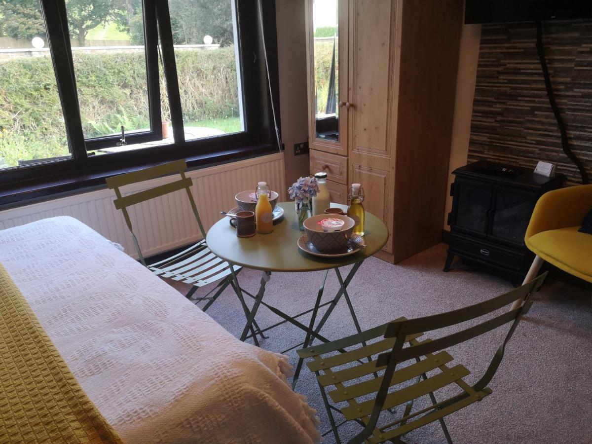 Y Cuddfan Gower Bed and Breakfast Σουόνσι Εξωτερικό φωτογραφία